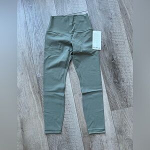 Lululemon Align Pant 25" in Grey Sage Size 6